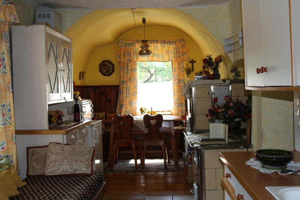 Weinbau-Gaestezimmer Martin Und Eva Maria Jamek Weissenkirchen in der Wachau Ngoại thất bức ảnh
