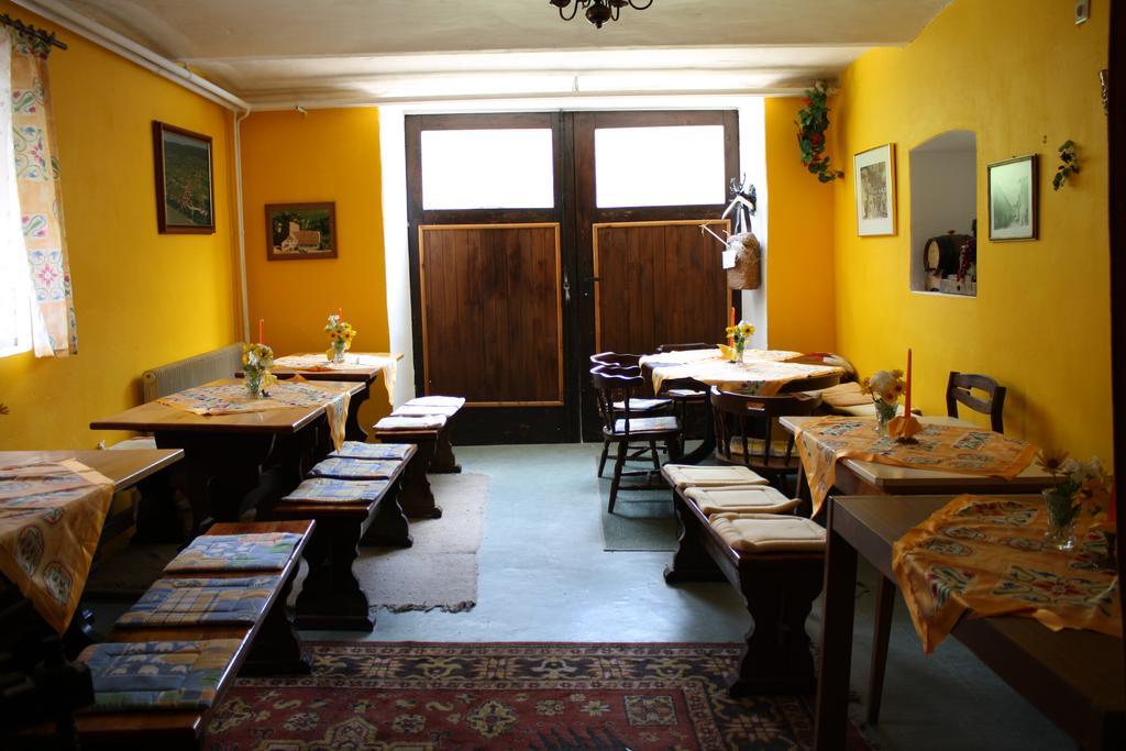 Weinbau-Gaestezimmer Martin Und Eva Maria Jamek Weissenkirchen in der Wachau Ngoại thất bức ảnh